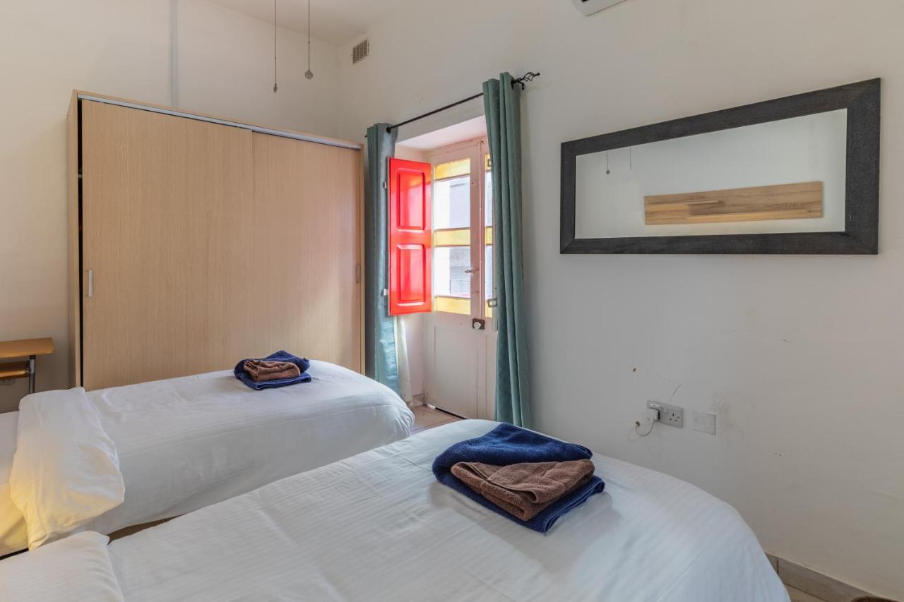 Bormla - Comfortable Two Bedroom Apartment Cospicua Dış mekan fotoğraf