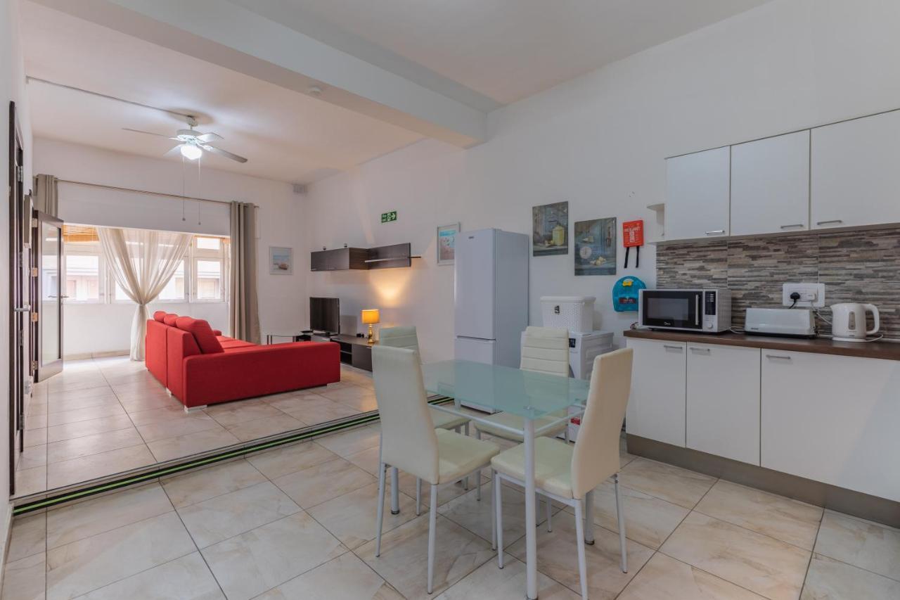 Bormla - Comfortable Two Bedroom Apartment Cospicua Dış mekan fotoğraf