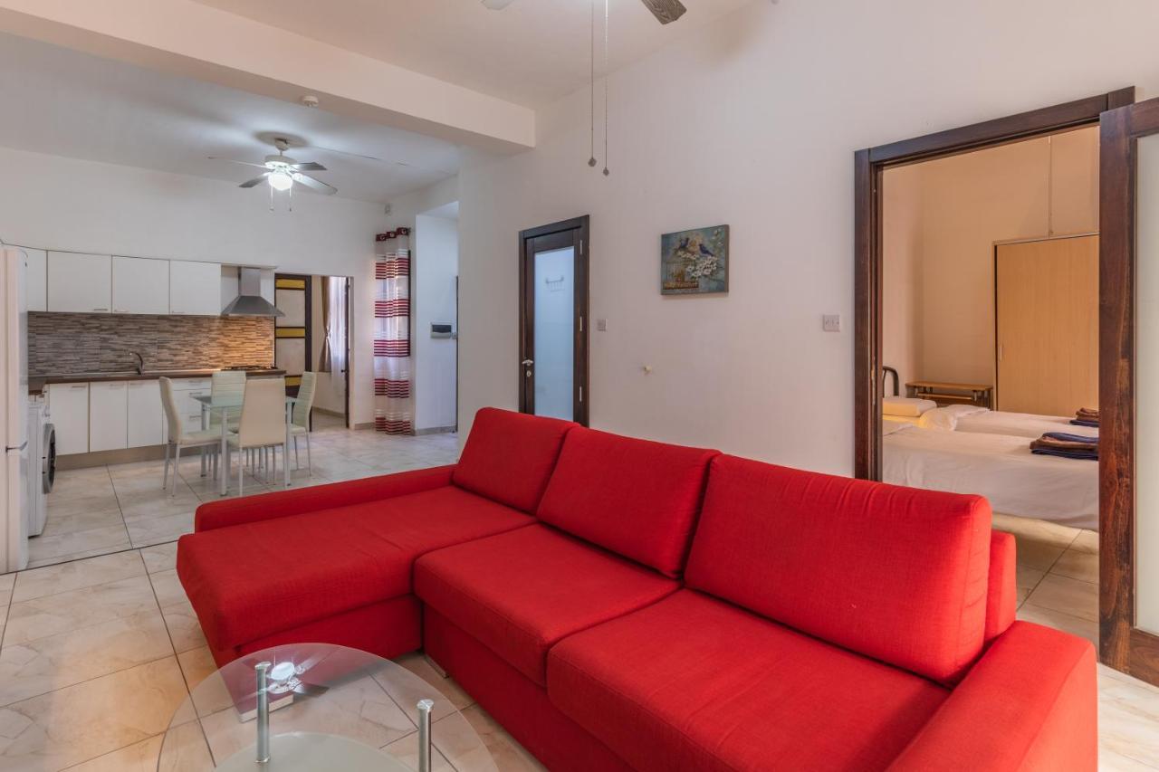 Bormla - Comfortable Two Bedroom Apartment Cospicua Dış mekan fotoğraf